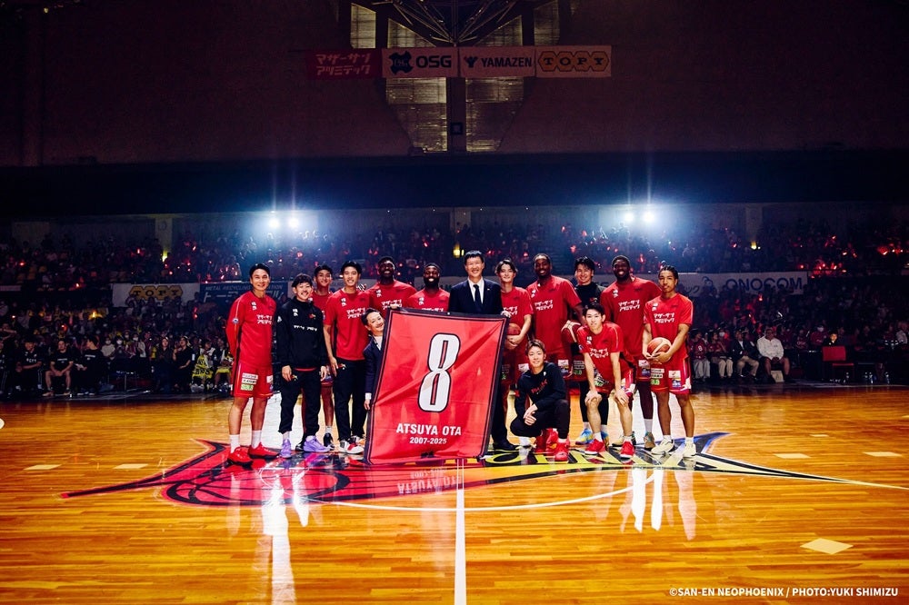 THE8 バスケ王 パンチ王 太田 敦也 背番号「8」永久欠番のお知らせ | 三遠ネオフェニックス